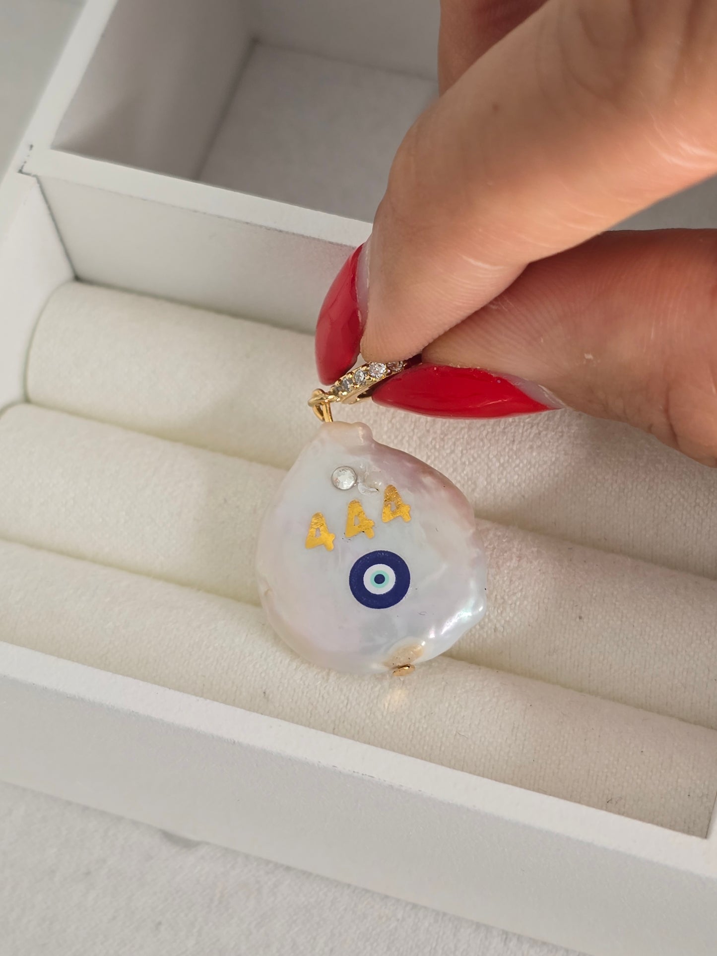 CHARM 444 PERLA