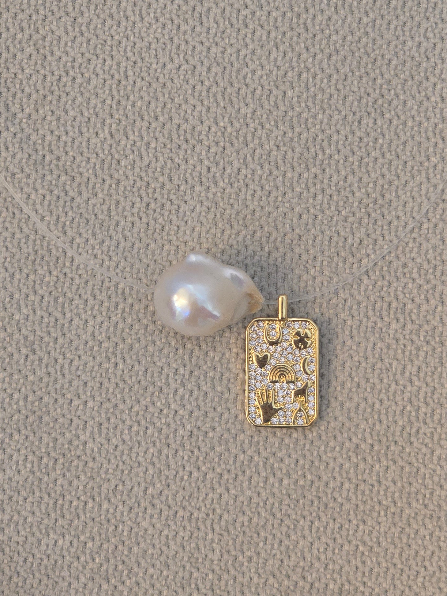 GOOD DAYS PEARL Necklace