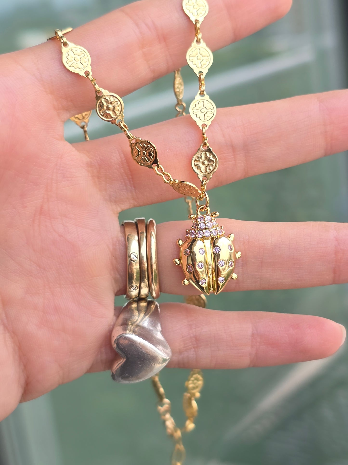 Let's fly away Necklace