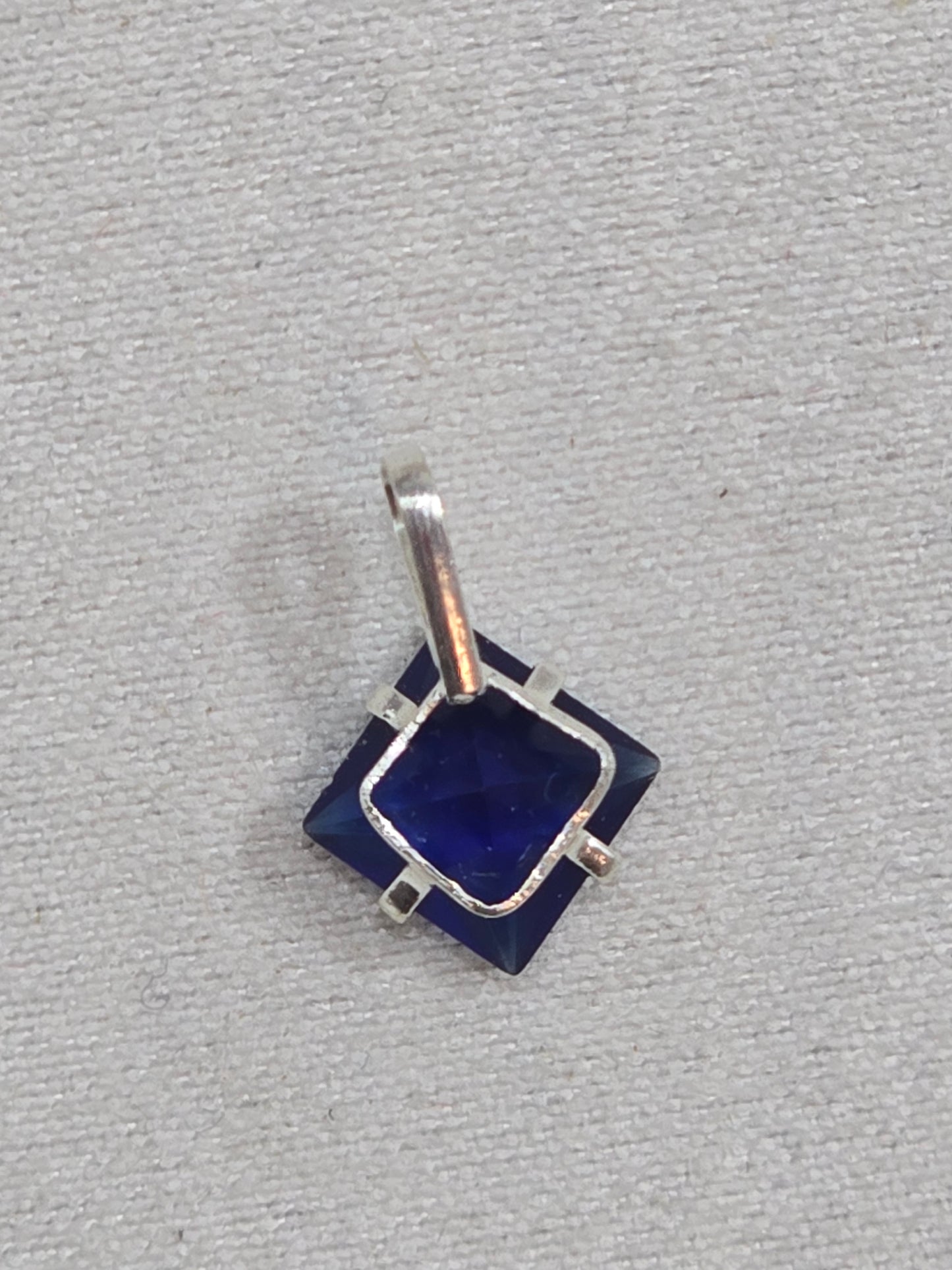 Confianza (Charm plata .925)