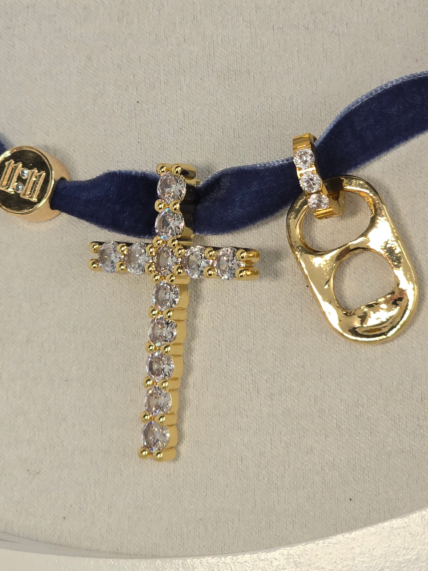 YIZUS CHRIST! Choker