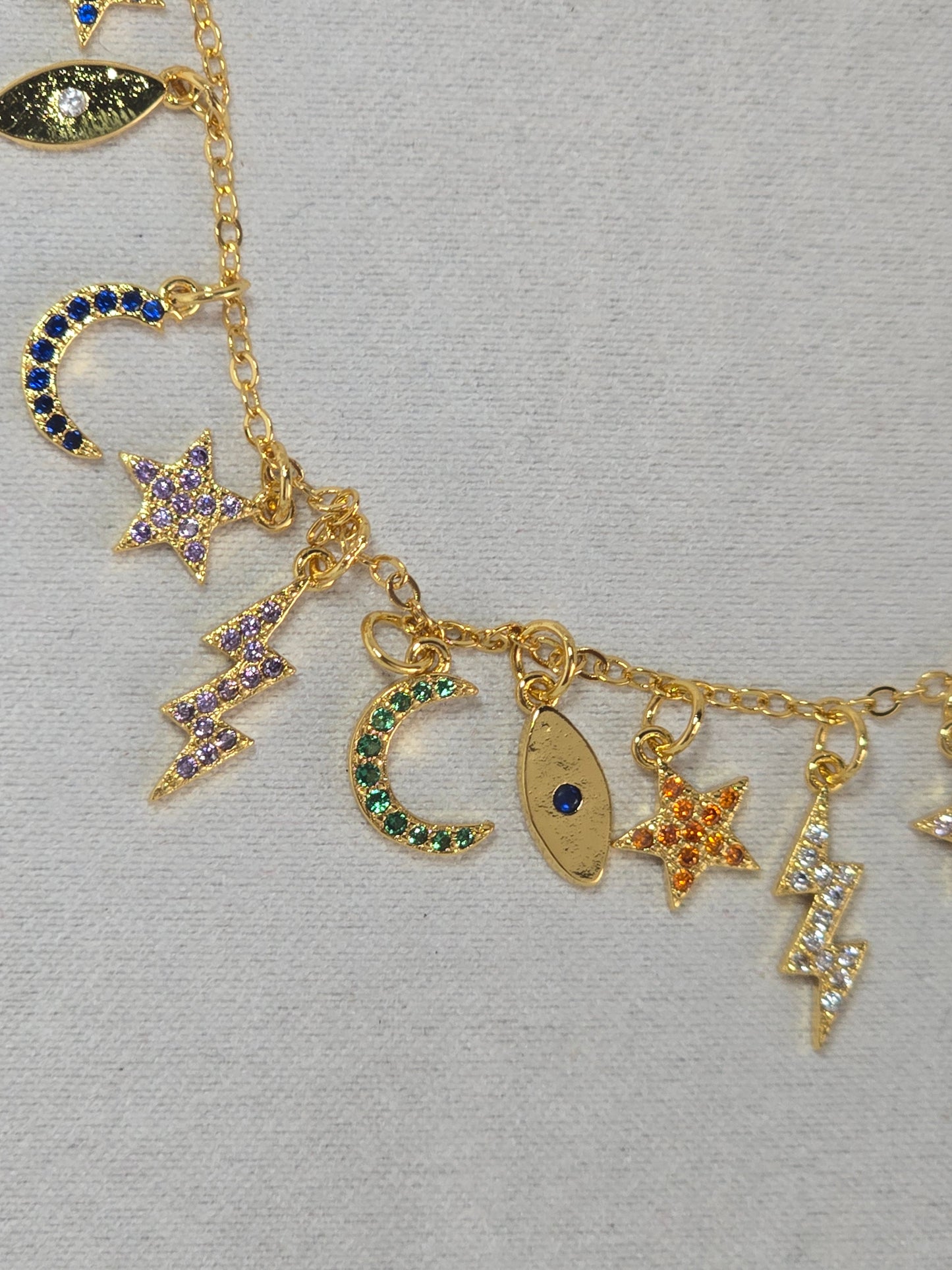 RAYOS Y CENTELLAS Necklace