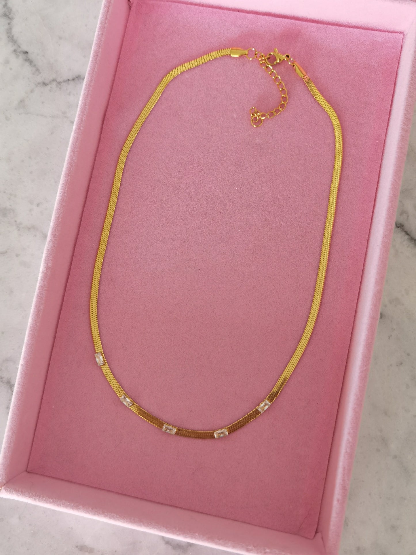 SNAKE DIAMONDS NECKLACE