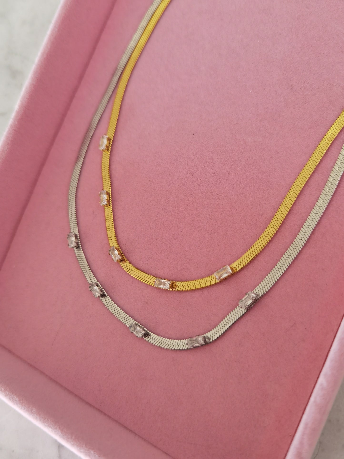 SNAKE DIAMONDS NECKLACE