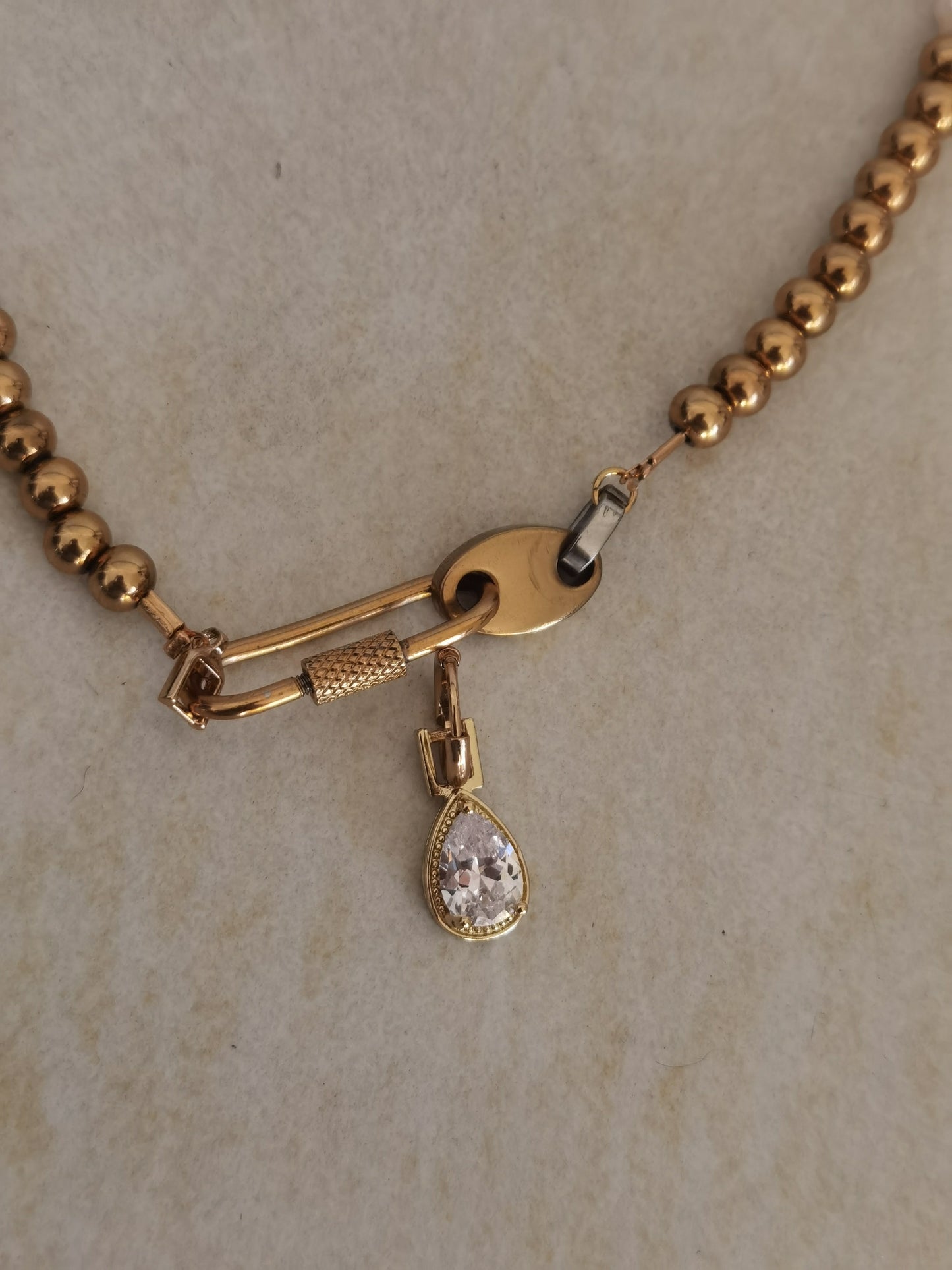 DUVALIN PEARLS NECKLACE