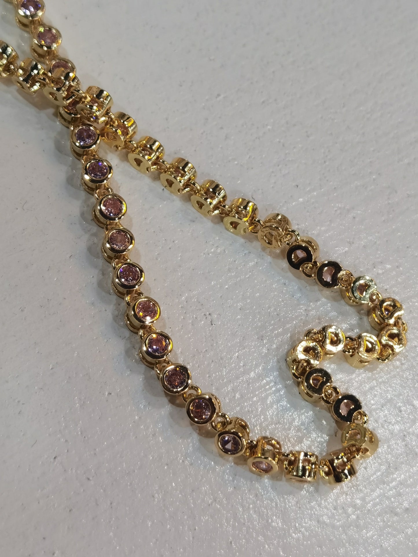 BUBBLE GUM DIAMONDS NECKLACE