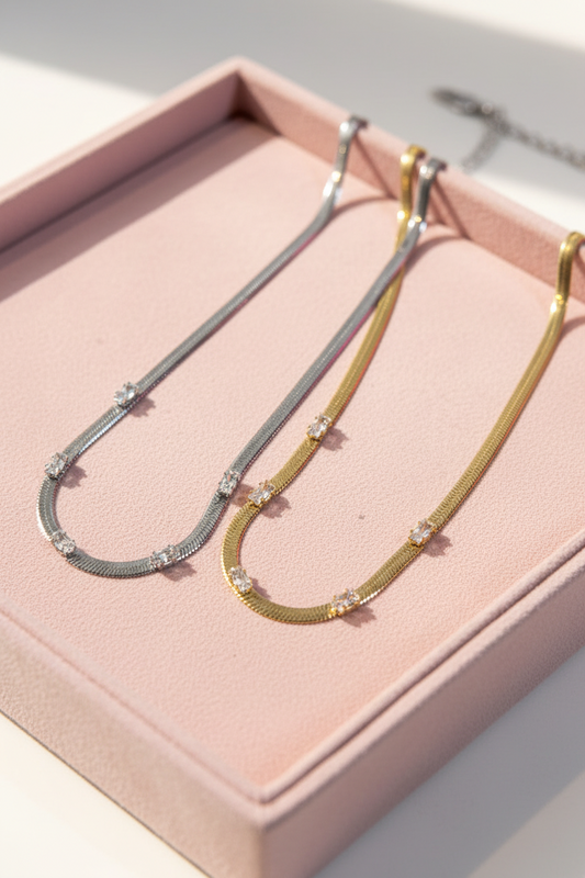 SNAKE DIAMONDS NECKLACE