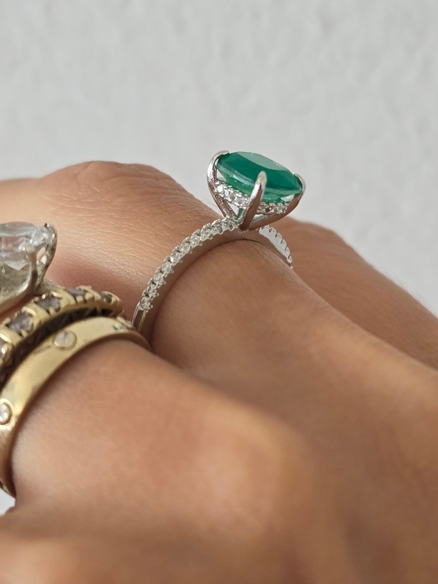 COSMOPOLITAN EMERALD RING