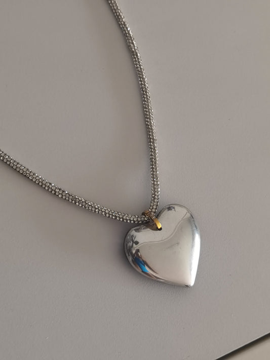 SUMMER HEART NECKLACE