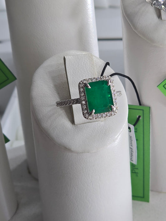 EMERALD DREAM Ring