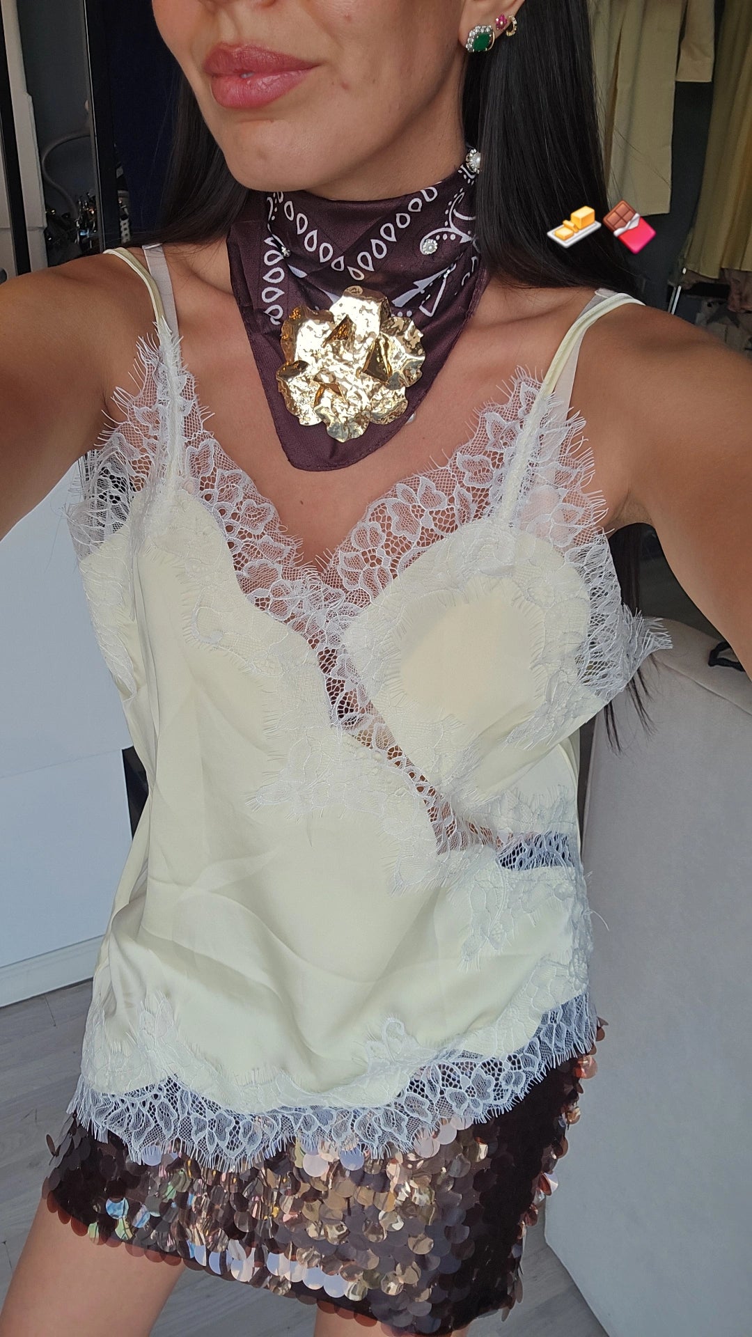 Paleacate con flor y perlas