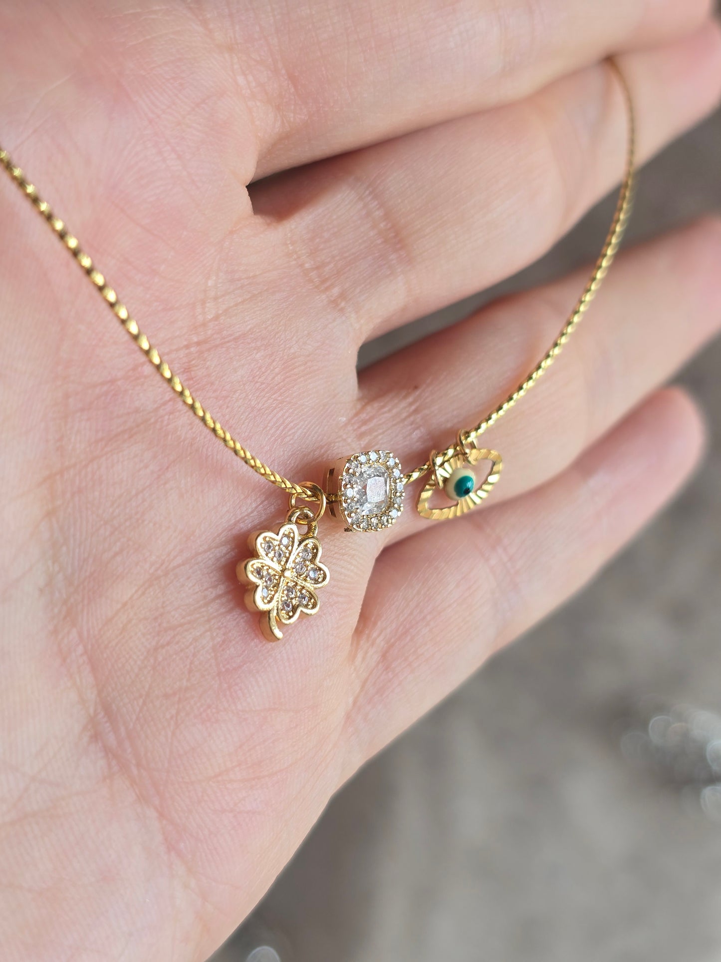 MINI LUCKY NECKLACE