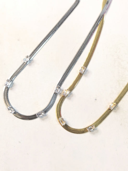 SNAKE DIAMONDS NECKLACE