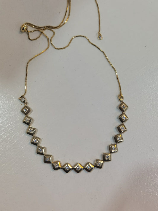 MANHATTAN NECKLACE